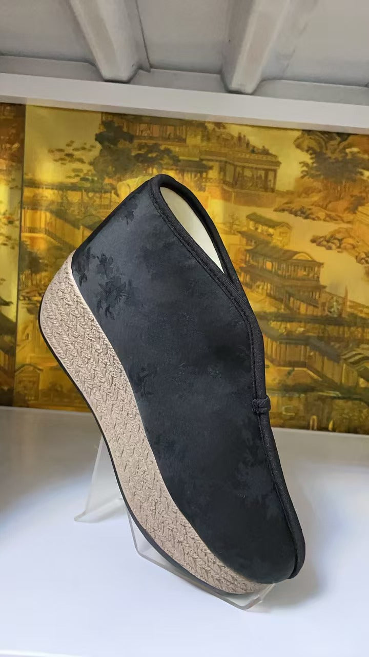 Women's Brocade Pure Color Jacquard Ethnic Style Low Top Women's Shoes