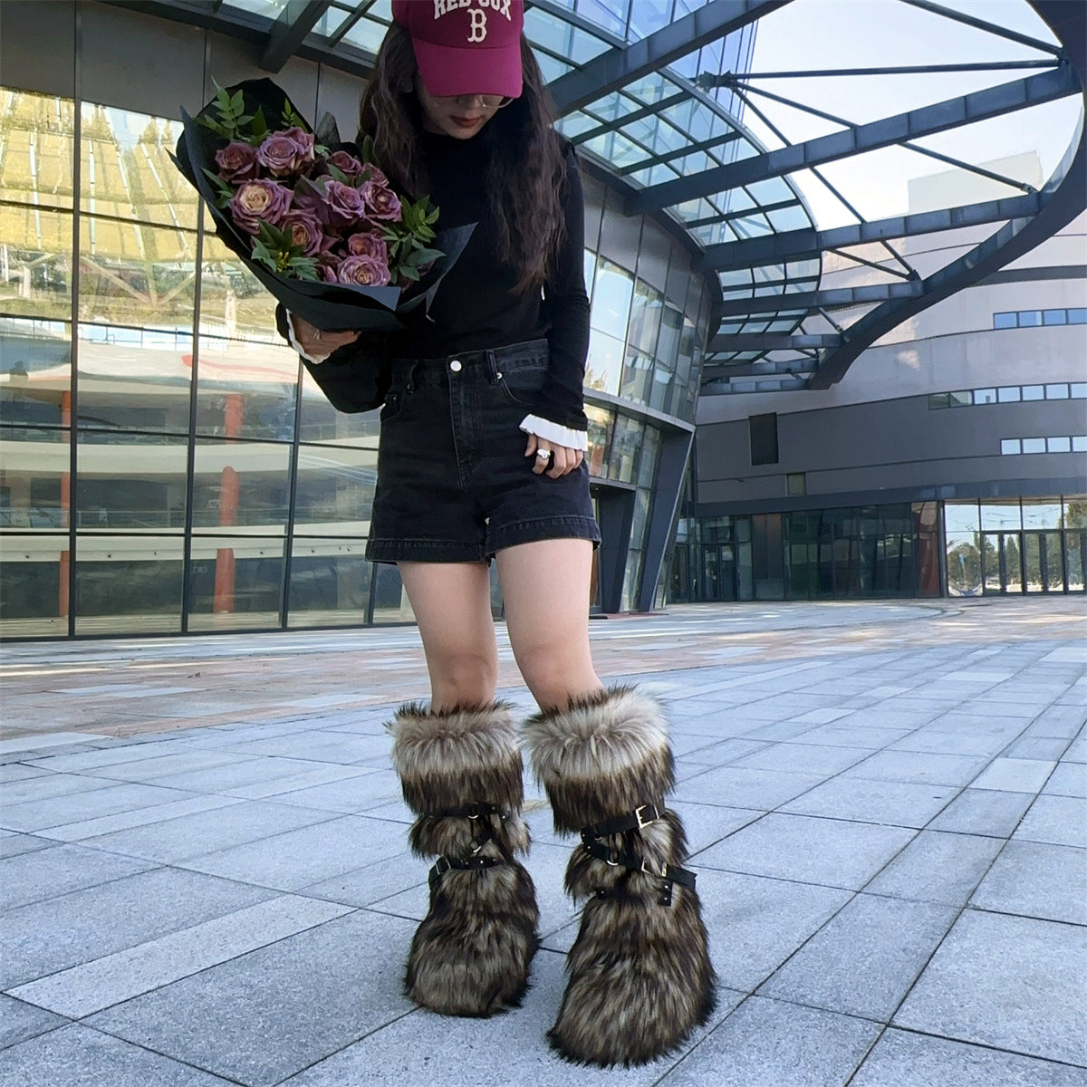 Large Size Flat Bottom Rivet Fried Street Fur Snow Boots
