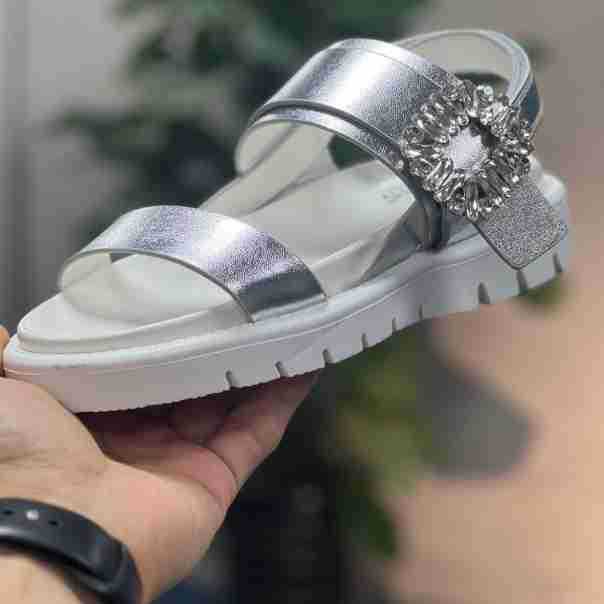 Women's Simple Drill Buckle Design Wide Strap Sandals