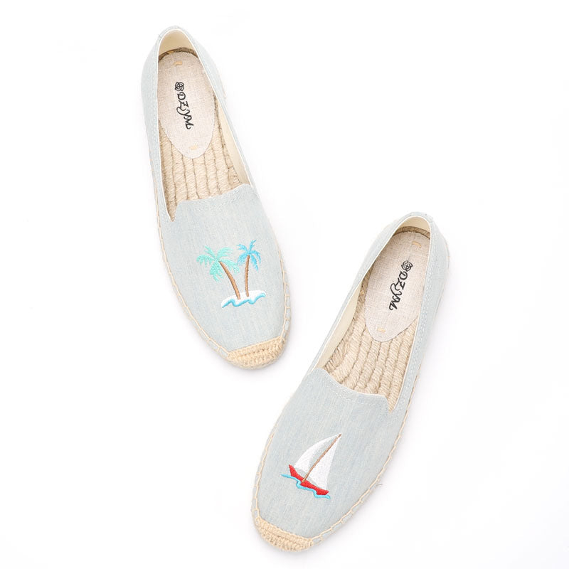 Women's Embroidered Fashionable Flat Versatile Slip-on Fisherman Casual Shoes