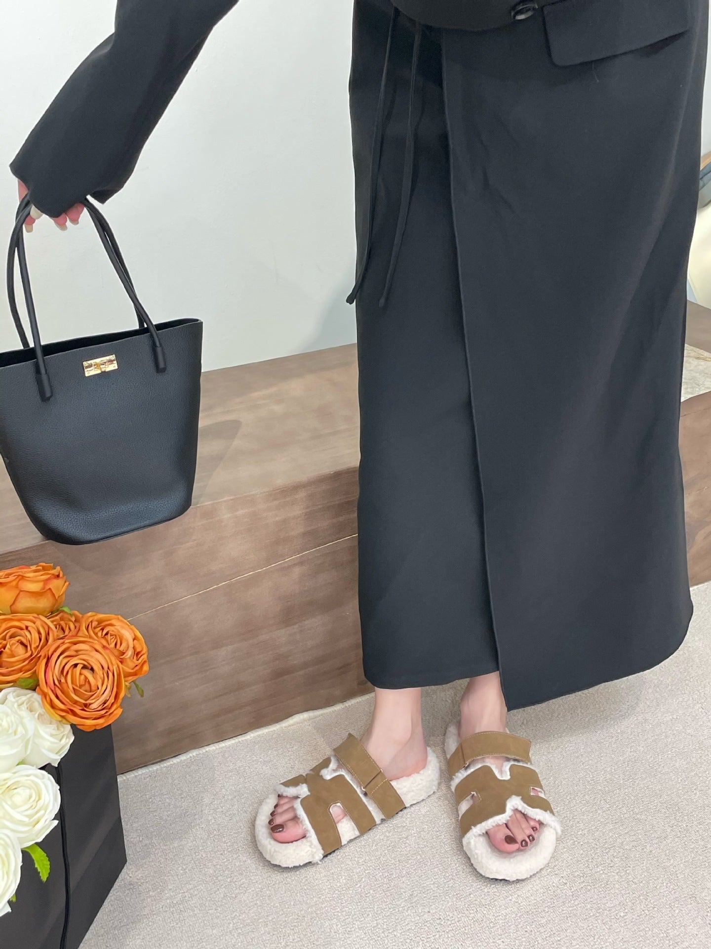Women's With Velcro Fluffy Outer Wear Retro Slippers