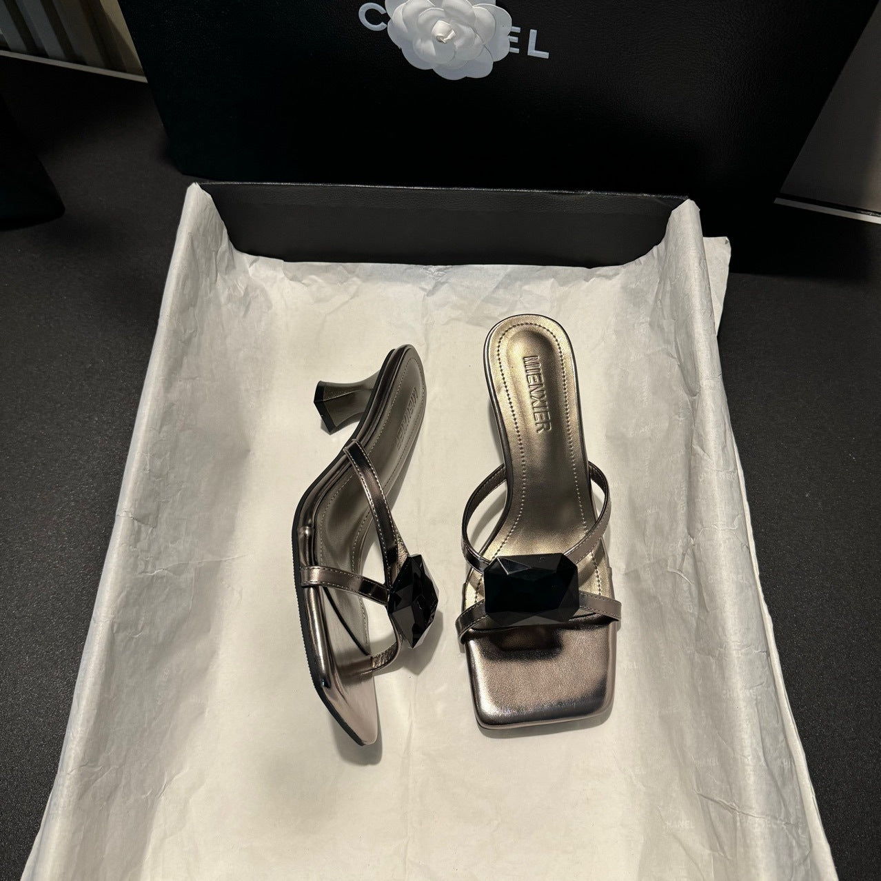 Summer Advanced Big Rhinestone Niche Design Outer Wear Heels