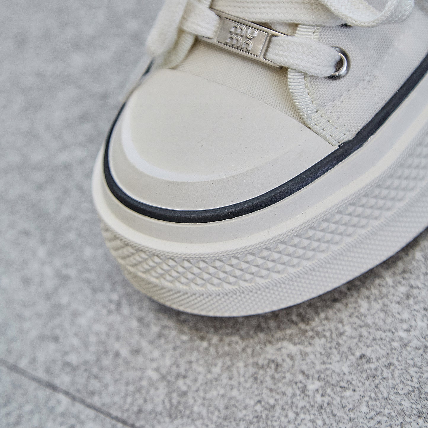 Women's Lace Mesh Breathable White Summer Thick Canvas Shoes