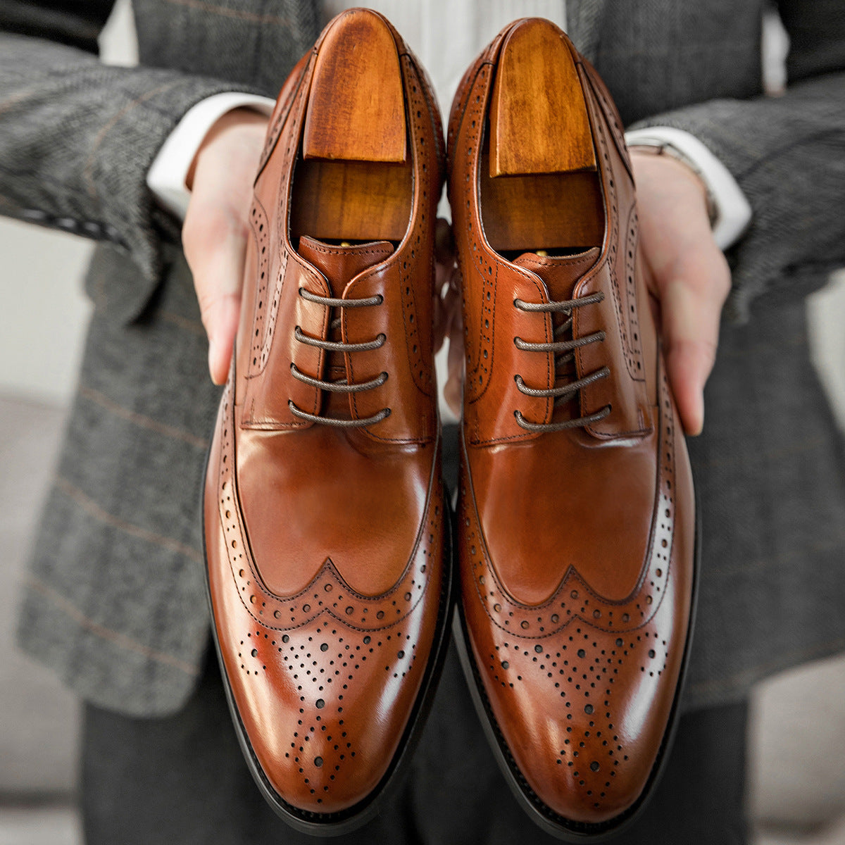 Men's Brogue Business British Carved Wedding Leather Shoes