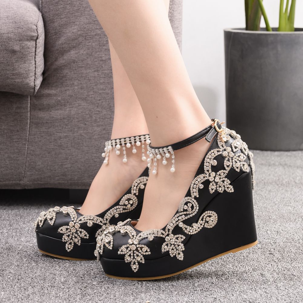 Women's Beaded Tassel Wristband Wedge Plus Size Casual Shoes