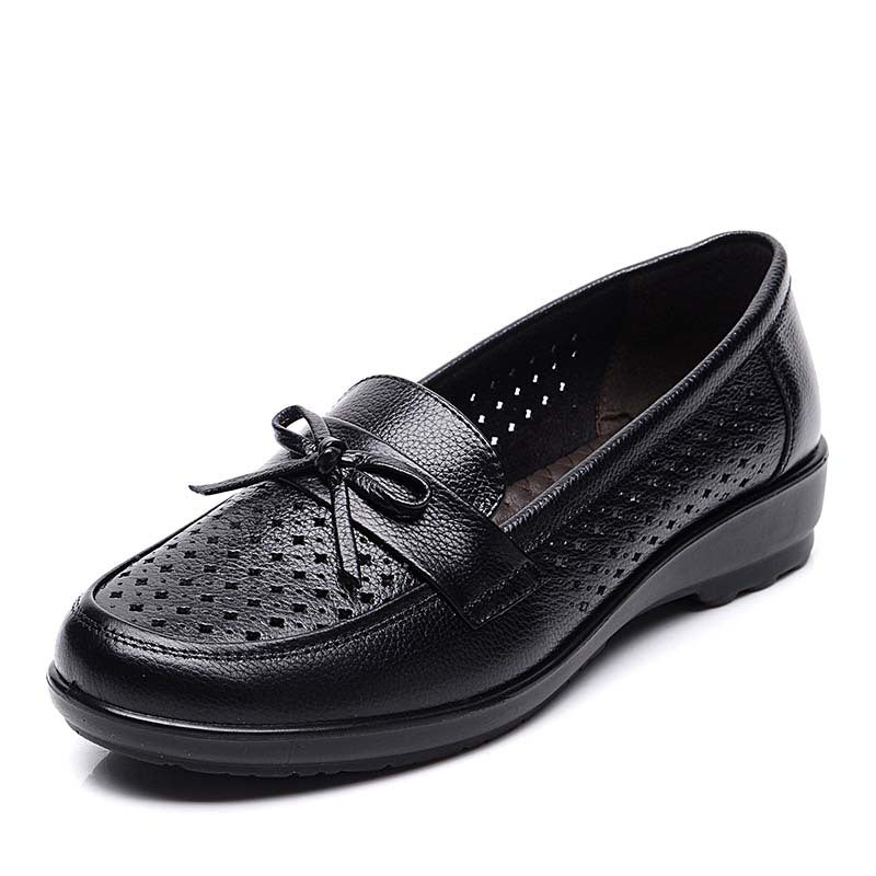 Women's Genuine Hole Breathable Closed Toe Flat Sandals