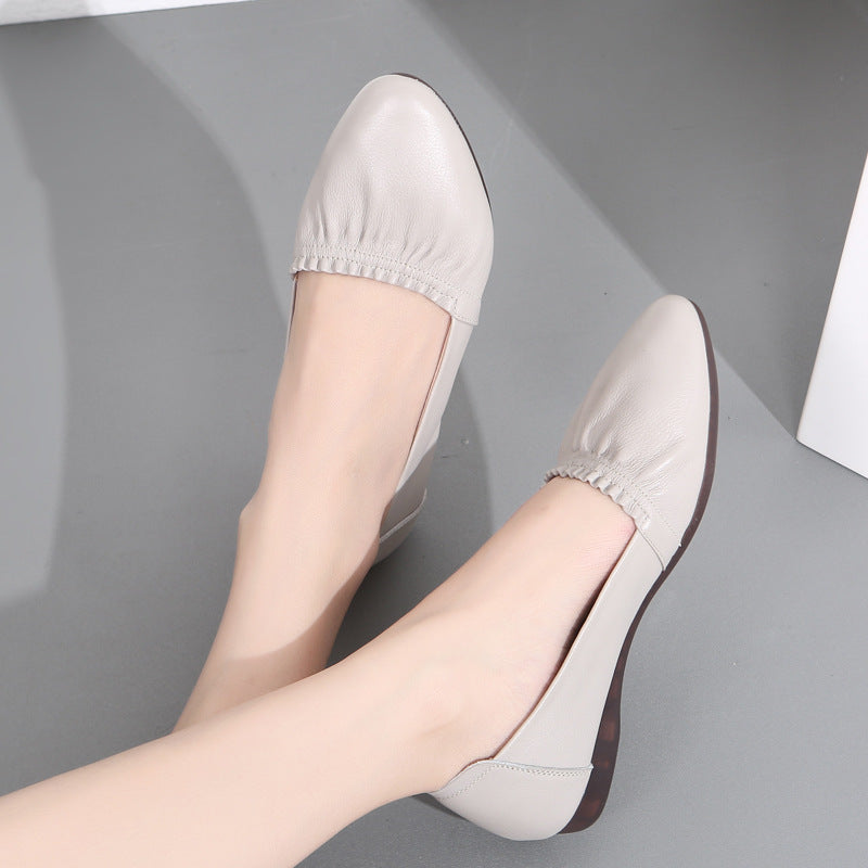 Women's Autumn Genuine Flat Mom Soft Bottom Casual Shoes