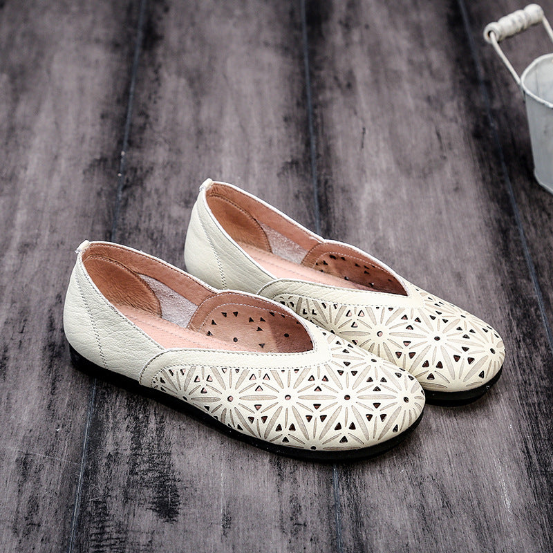 Women's Hollow Out Hole Flat Breathable Mori Artistic Sandals