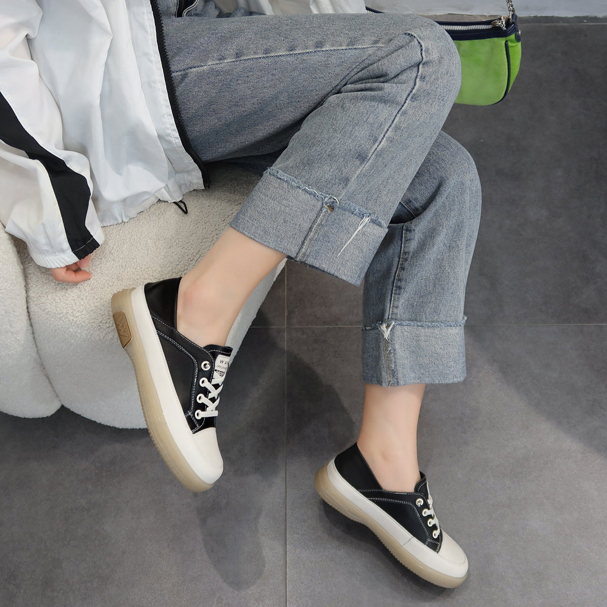 Women's Outer Box Step-on Cowhide Flat White Lazy Soft Bottom Women's Casual Shoes