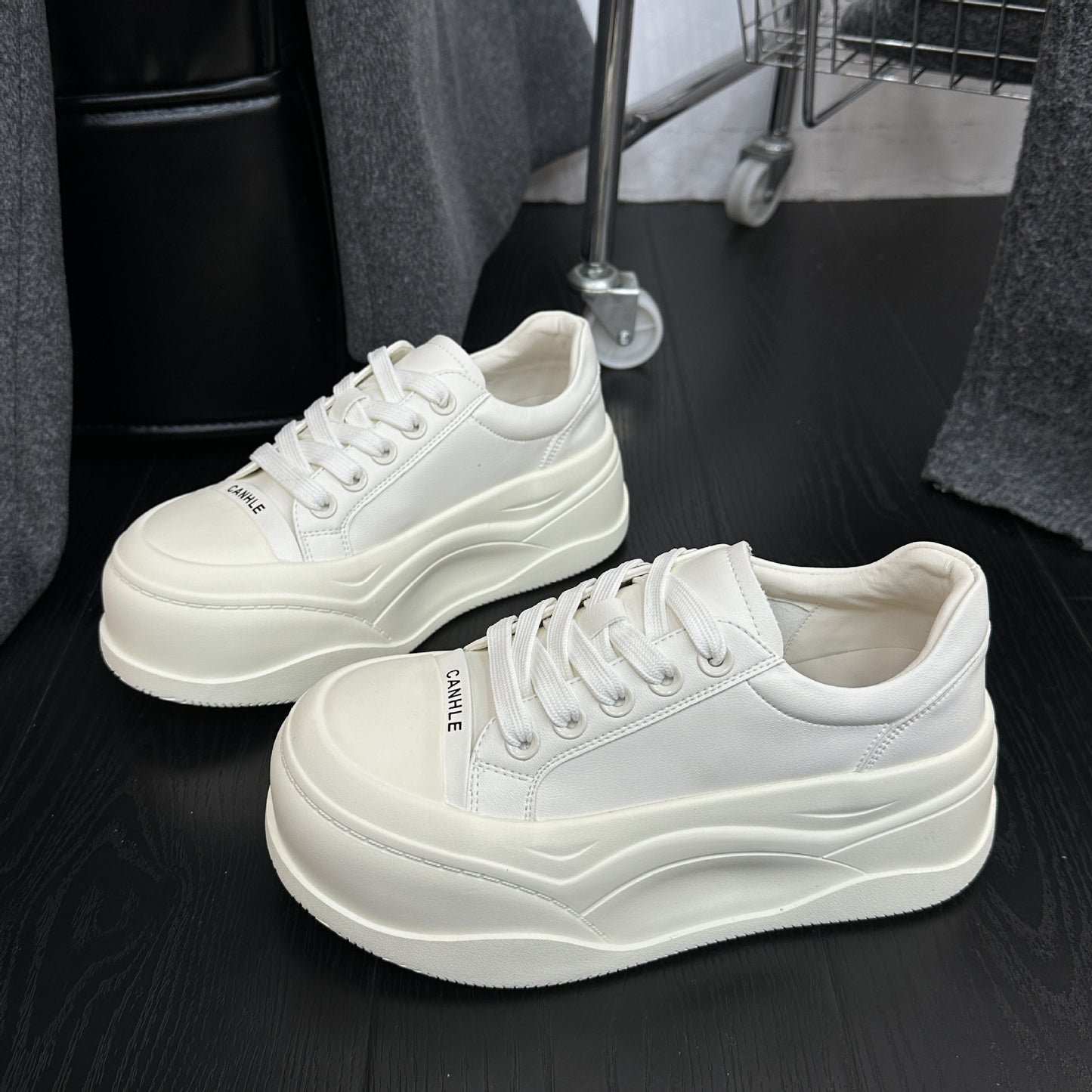 Retro Style White Spring Big Head Casual Shoes