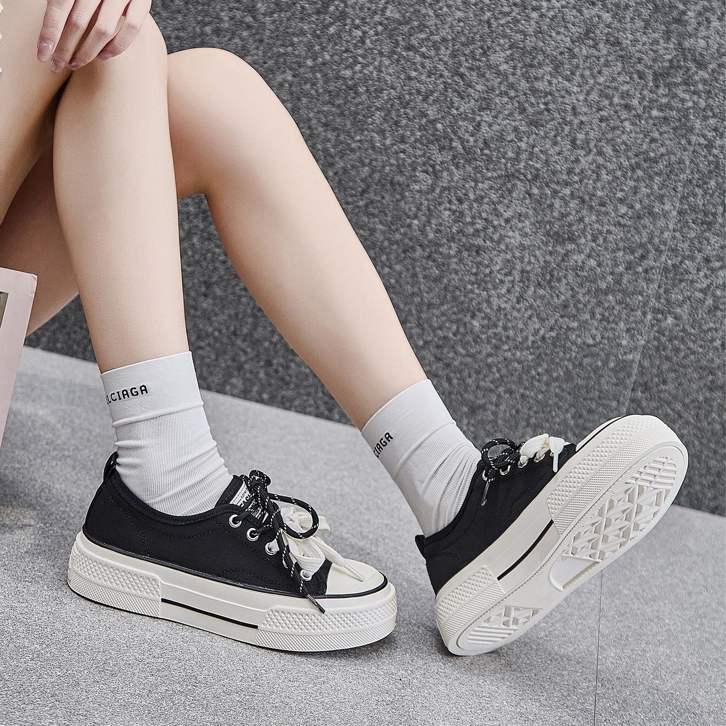 Women's Lace Mesh Breathable White Summer Thick Canvas Shoes