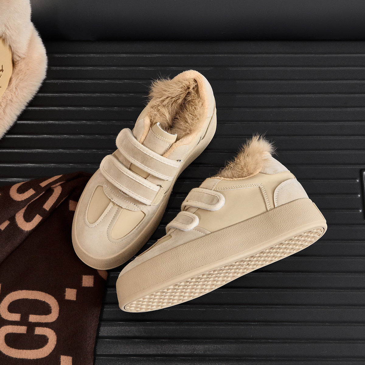 Women's Rabbit Hair Fleece-lined German Training Small Casual Shoes