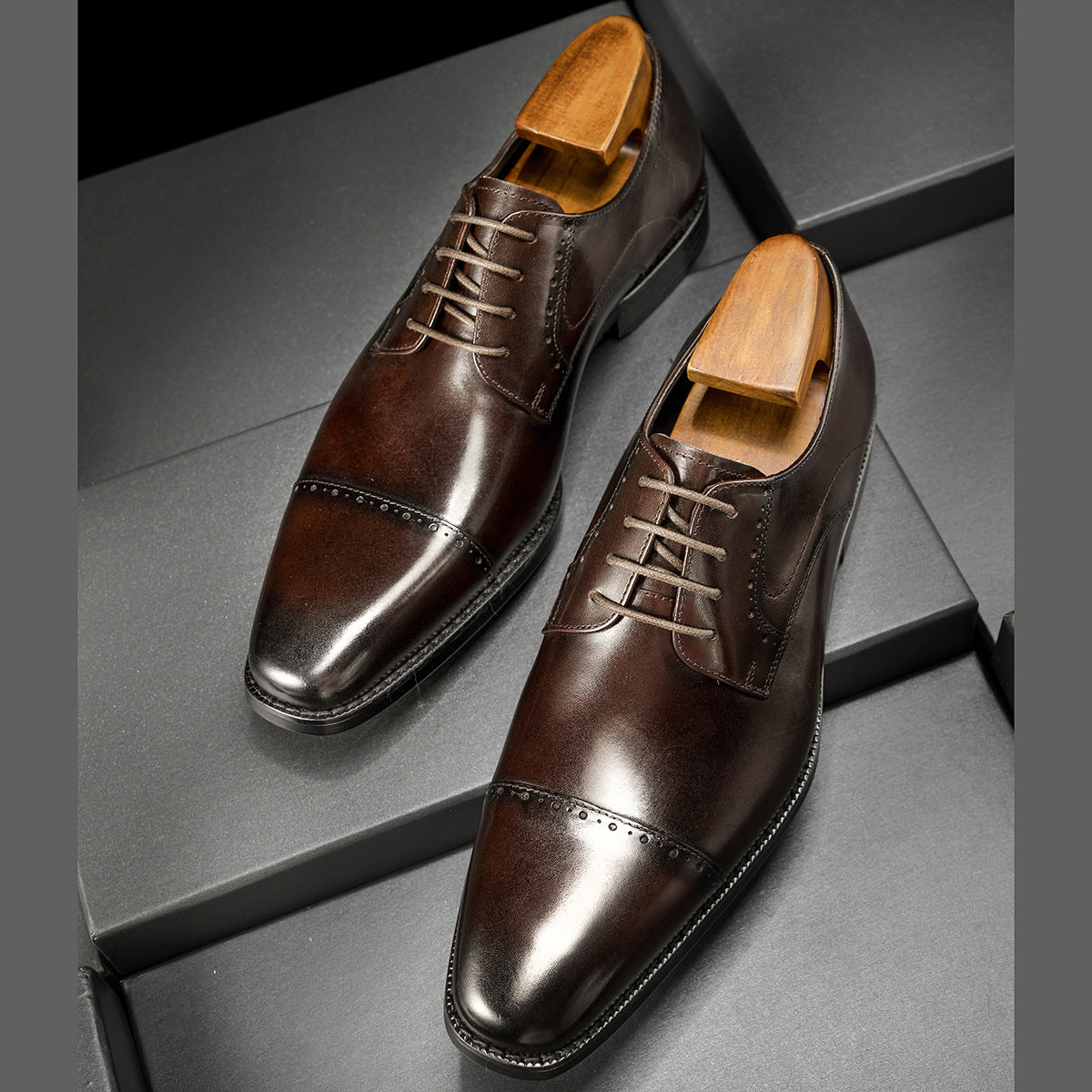Men's Carved Business Formal Cowhide Derby Korean Leather Shoes