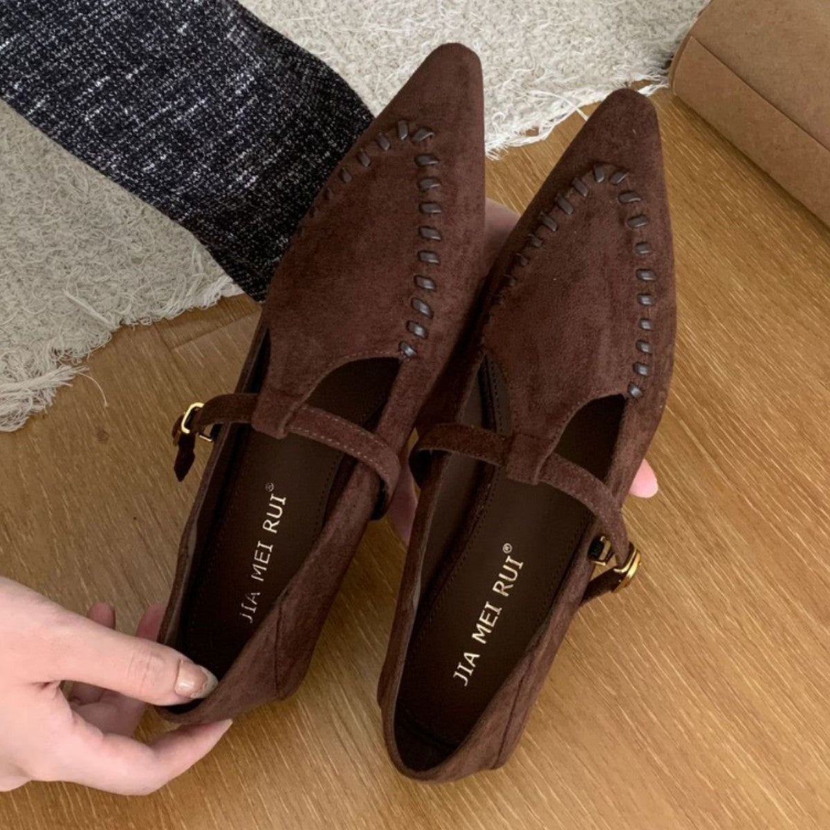 Women's Bottom Pointed Toe Peas Wedge Simple Vintage Buckle Thick Strap Women's Fashion Shoes