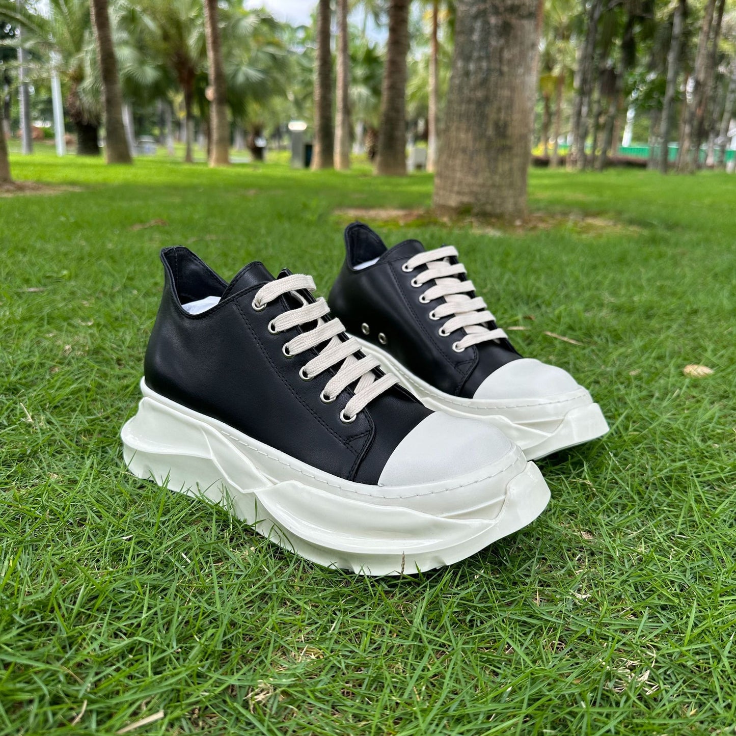 Men's Genuine Lace Up Milk Fragrance Muffin Platform Height Sneakers