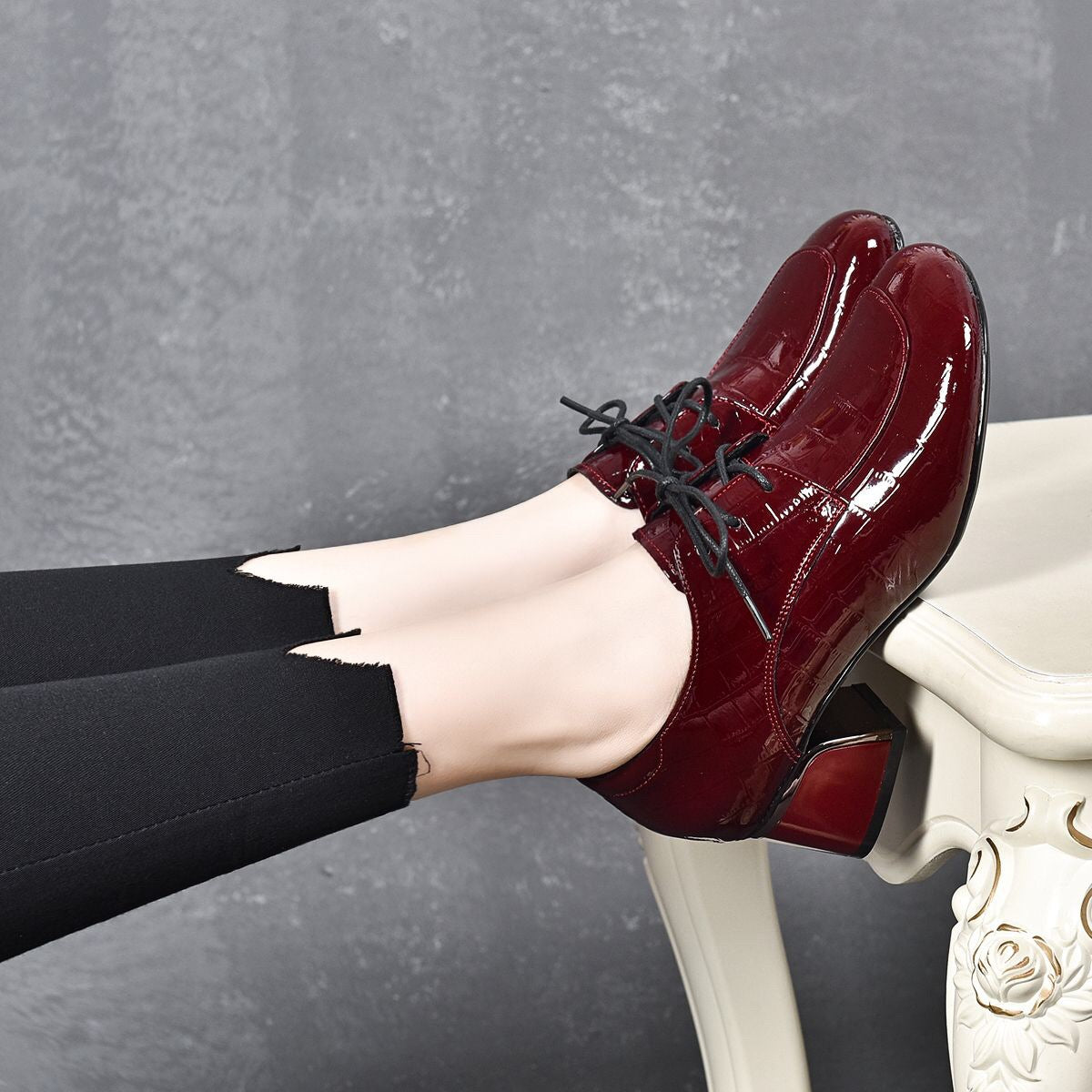 Women's Spring Retro Round Toe Pumps Thick With British Women's Casual Shoes