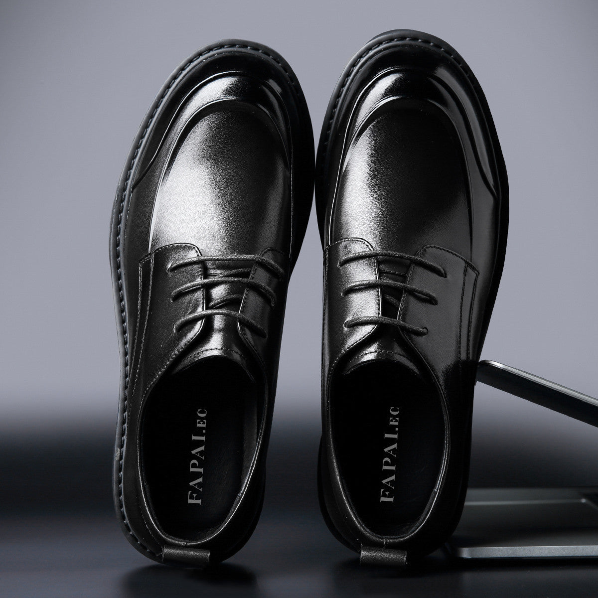 Men's Big Head Retro Lace Up Derby Leather Shoes