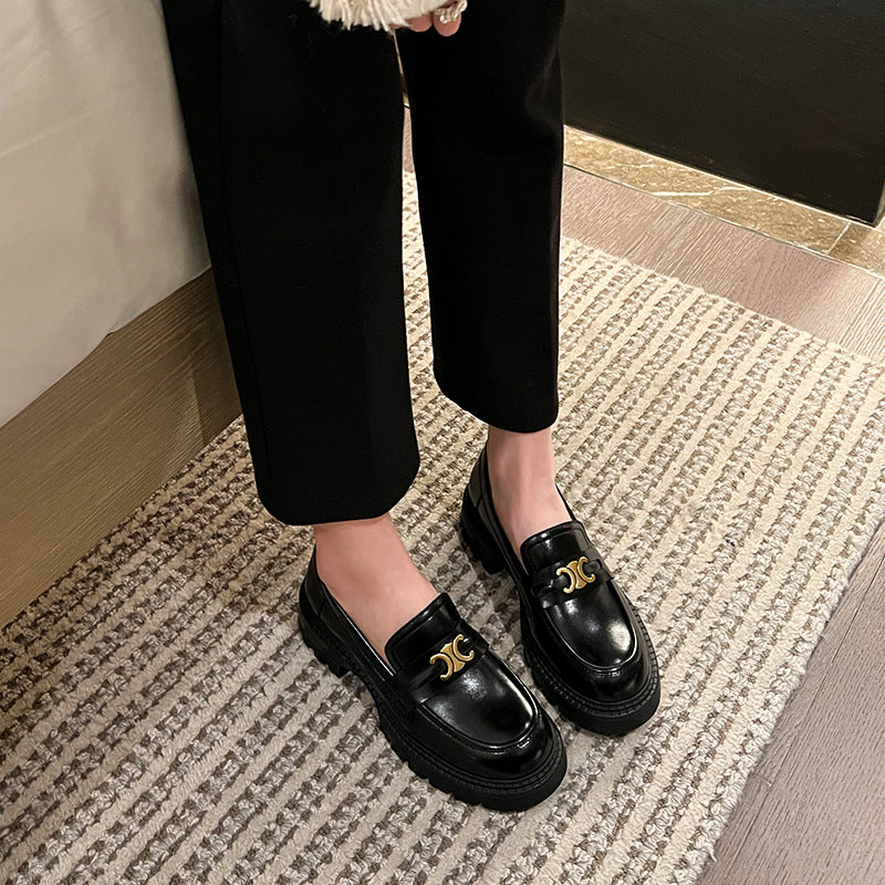 Women's Melbourne Manor Arc Gold Buckle Slip-on Loafers