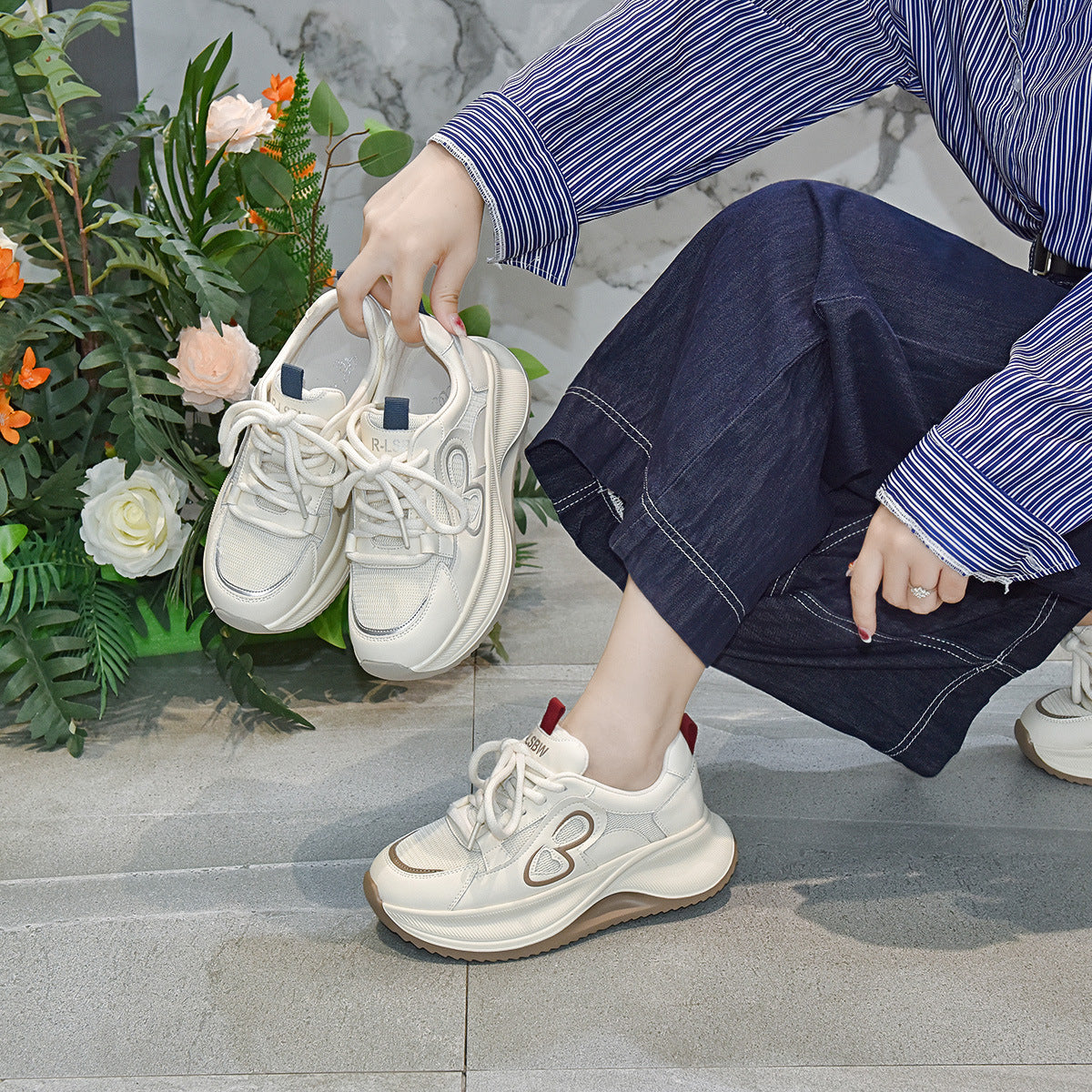 Women's Dad Korean Mesh Travel Platform Sports Sneakers