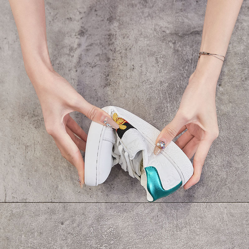 Women's Style Trendy Easy Wear Bee Embroidered Sneakers