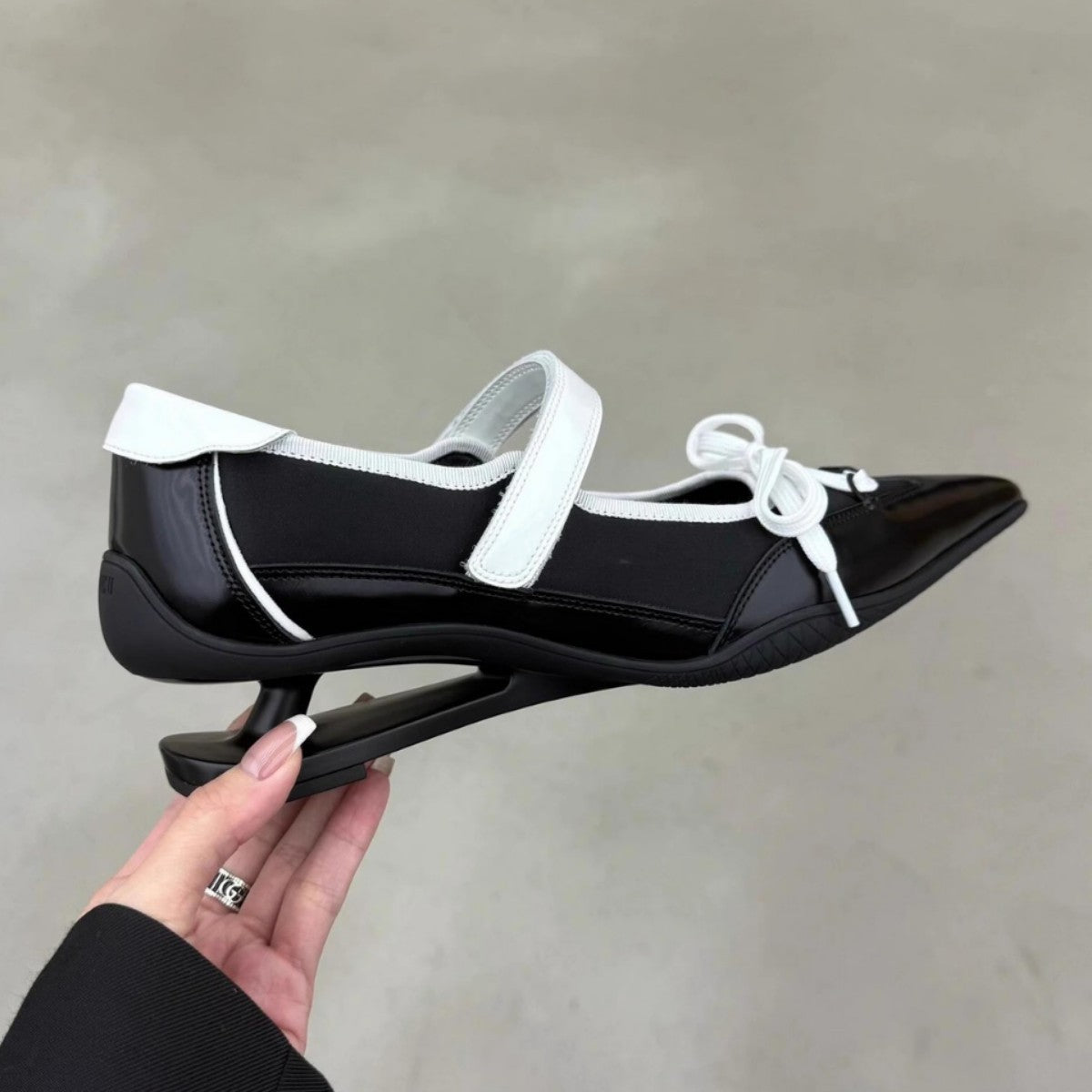 Bow Black Pointed Sports Ballet Shaped Sneakers