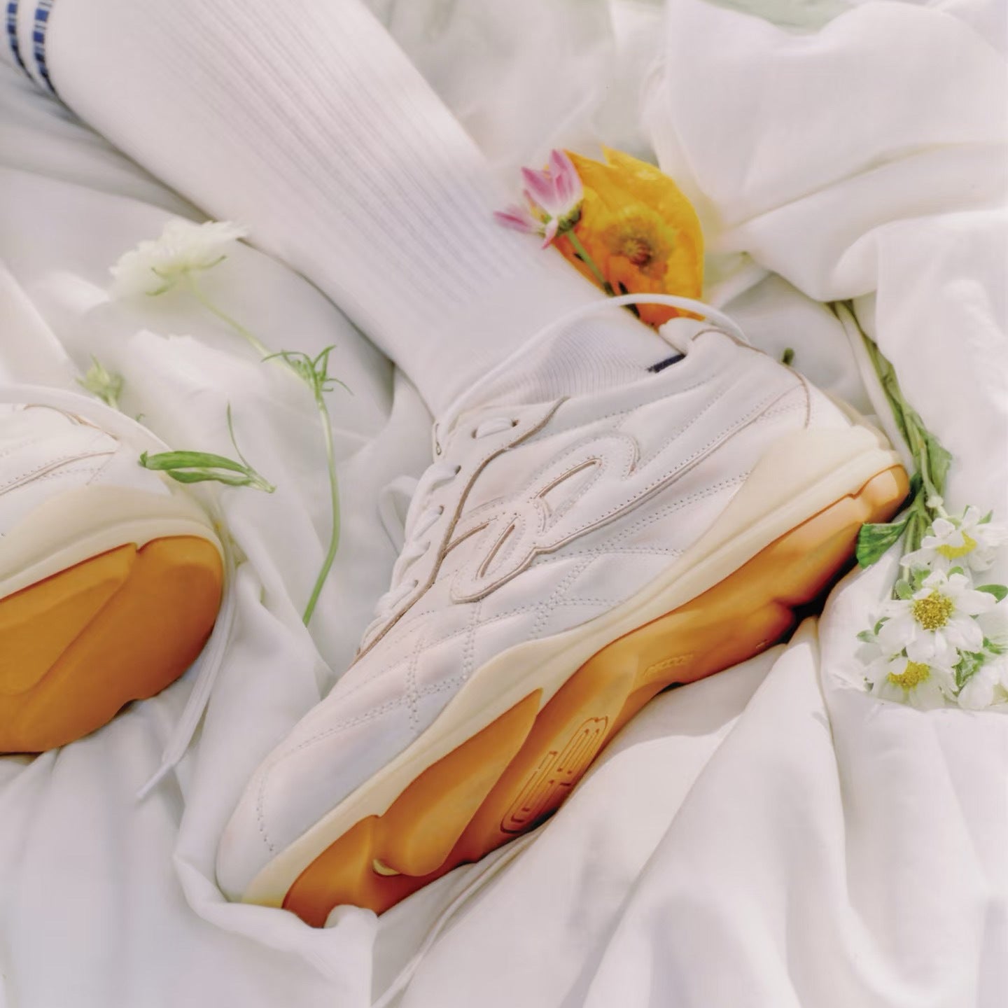 Women's White Genuine Wandering Moral Training Thick Sneakers