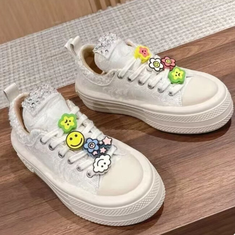 Women's Smiley Face Hanging Flower White Muffin Canvas Shoes