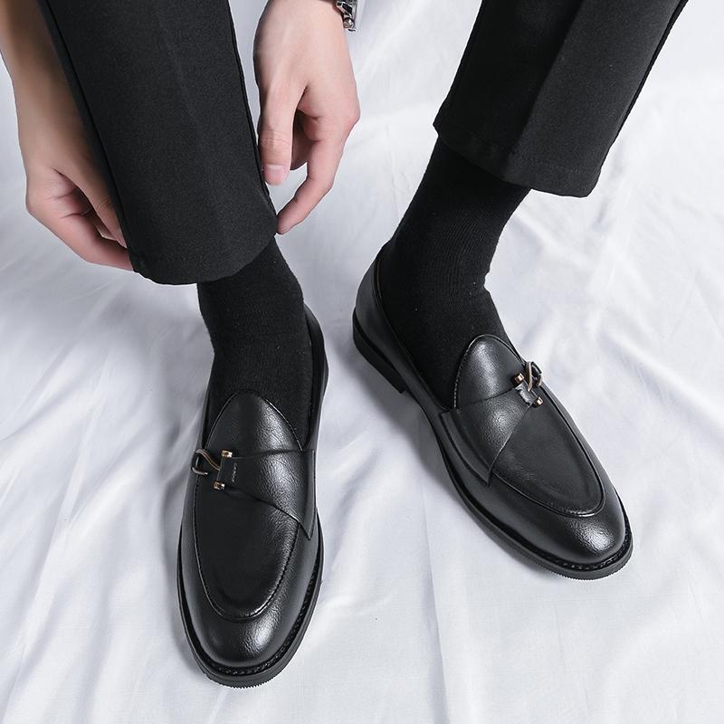 Men's Slip-on Korean Retro Pointed Hair Stylist Leather Shoes