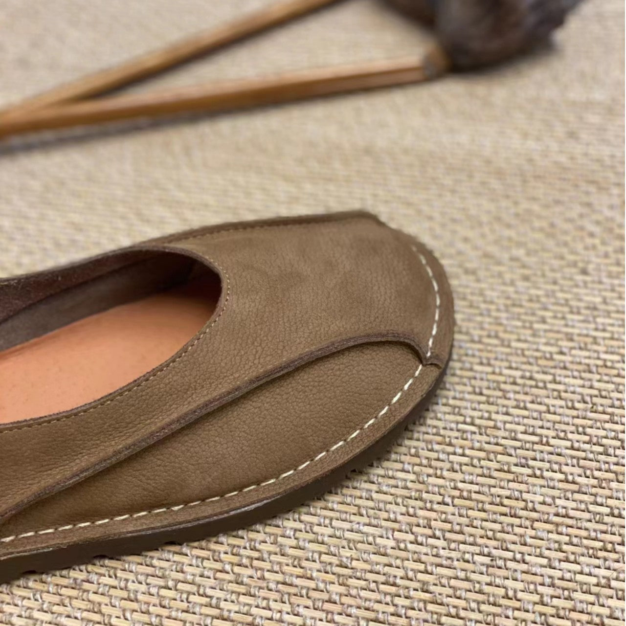 Women's & Men's Travel Genuine Retro Pumps Slip-on Flat Casual Shoes