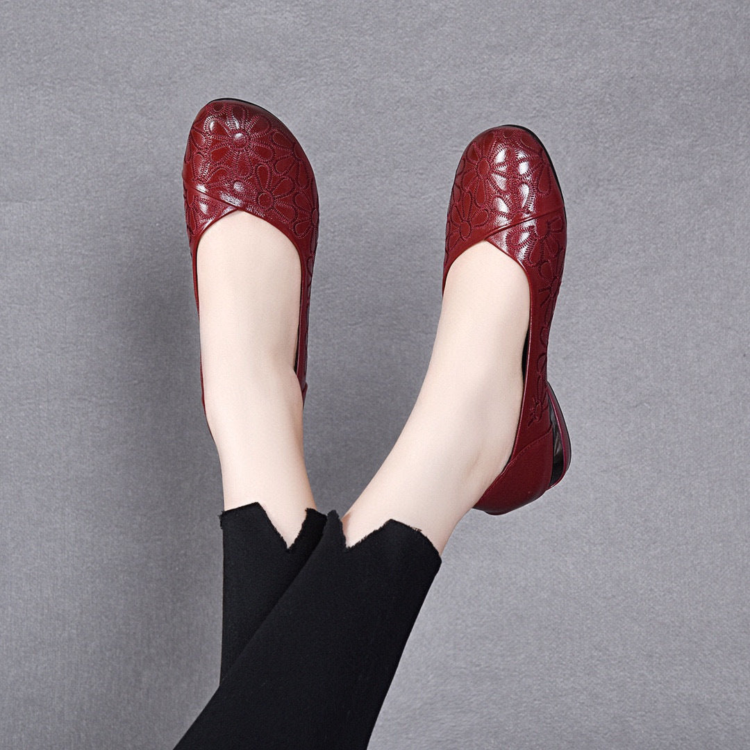 Women's Pumps Embroidered Low Flats First Layer Loafers