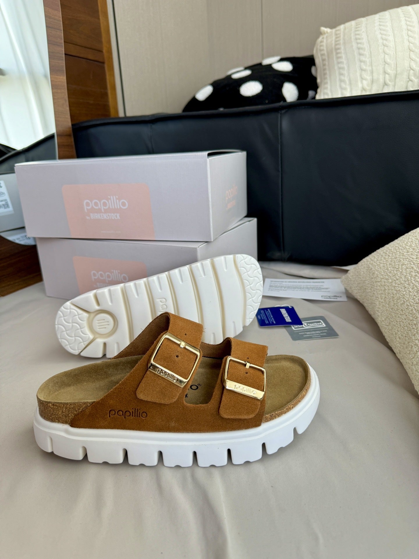 Two-word Soft Bottom Comfortable Color Flat Slippers