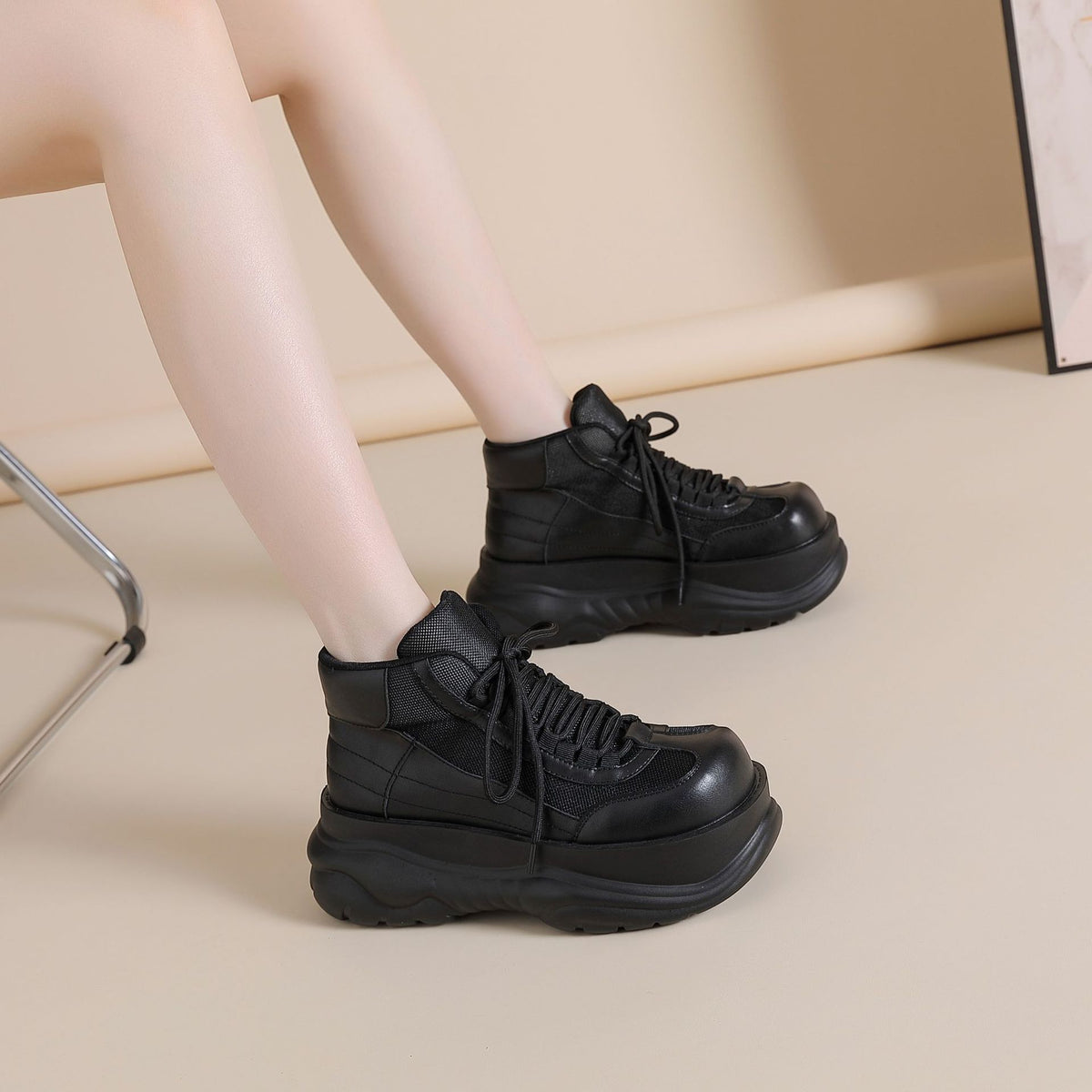 Raise The Bottom Muffin Gothic Style Short Punk Boots