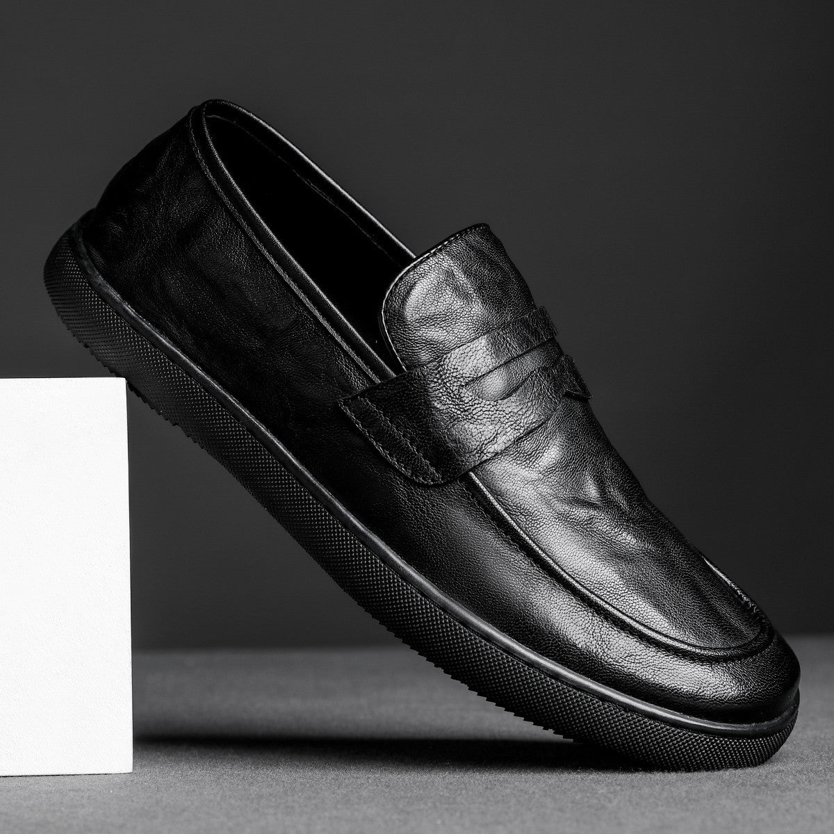 Men's Slip-on Soft Bottom Fashion Trendy Loafers