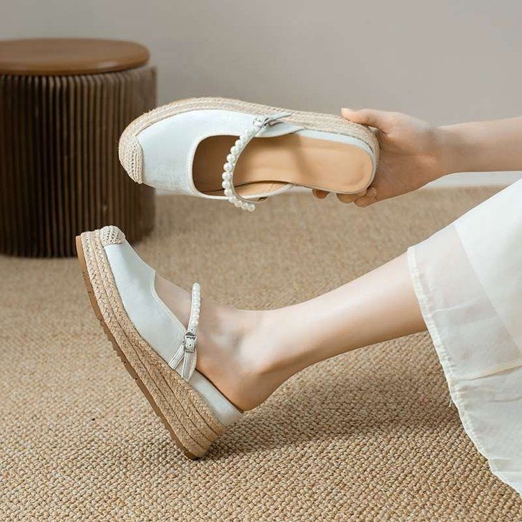 Women's Closed Toe Summer Outer Wear Thick Bottom Slippers