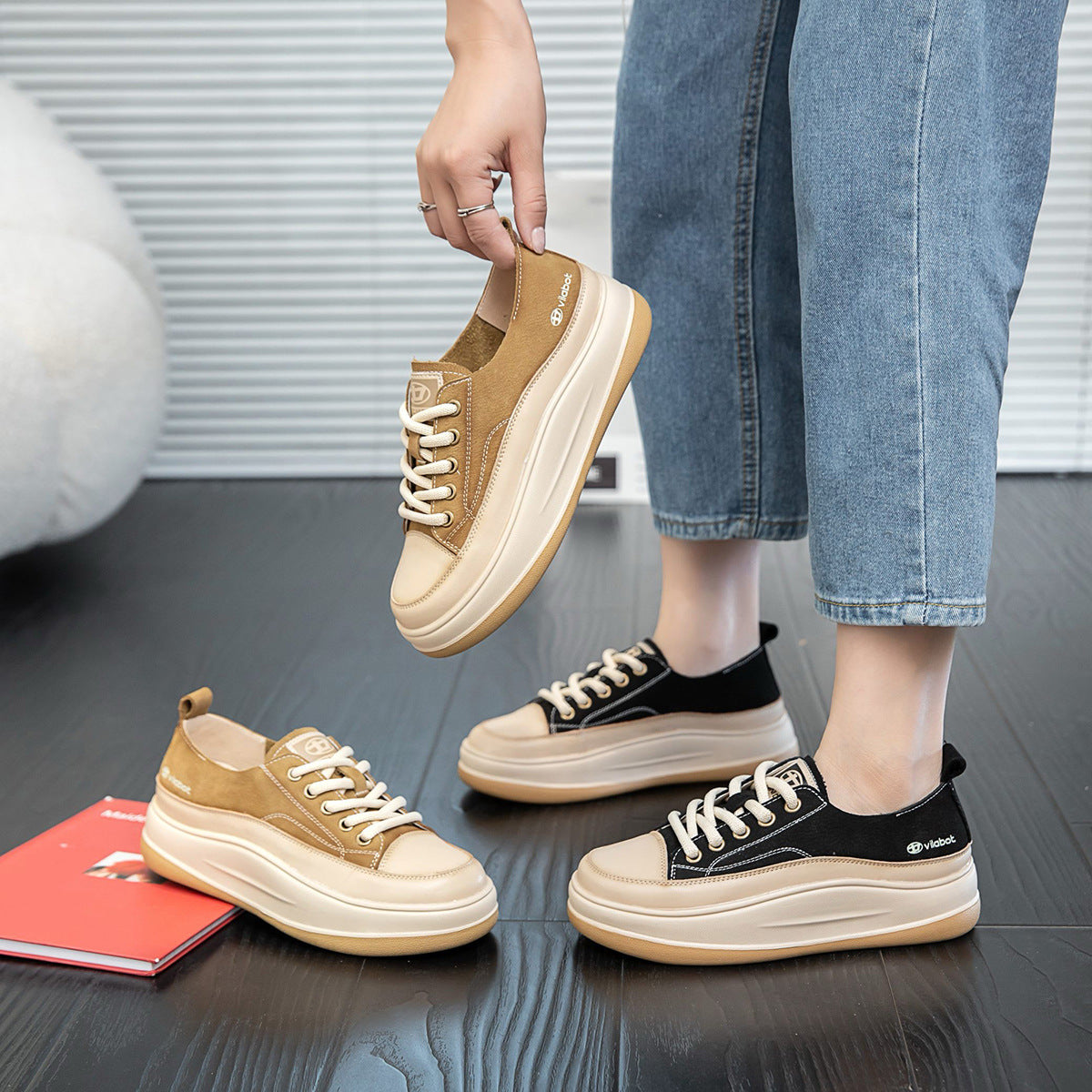 Women's Packaging Top Layer Cowhide Foam Bottom Casual Shoes