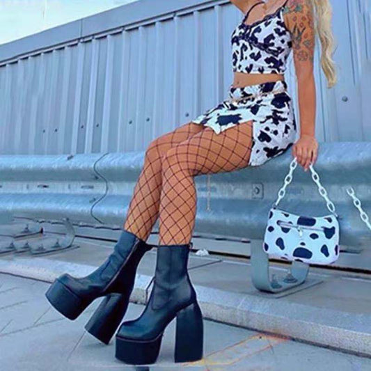 Head Female Chunky Platform Below The Boots