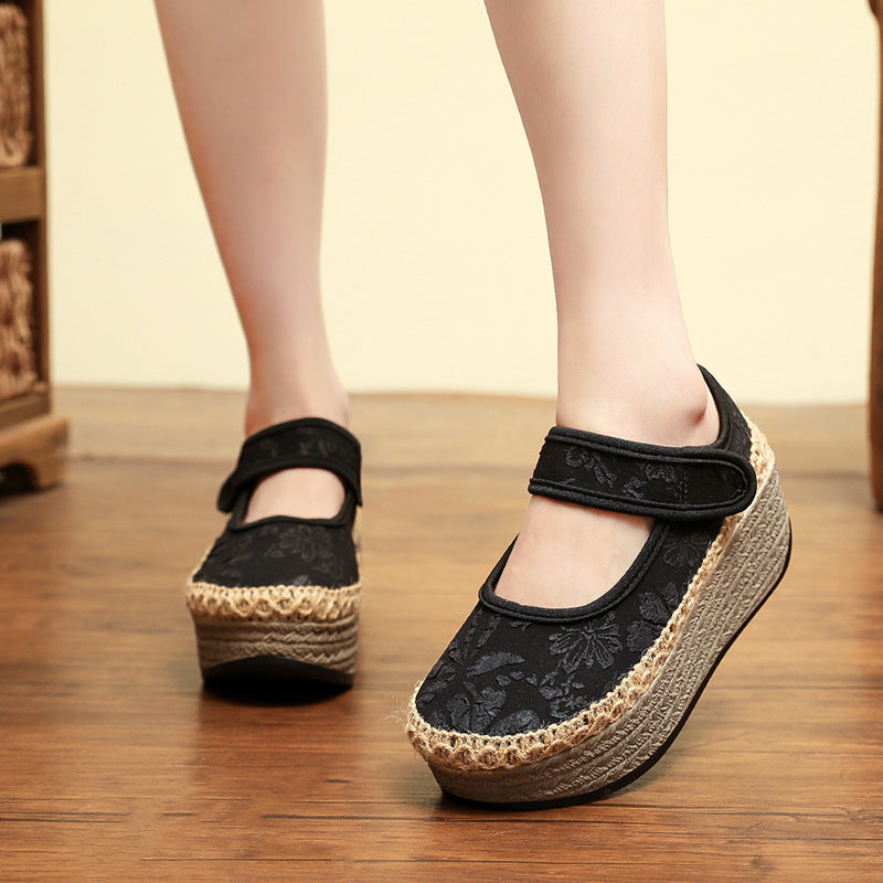 Four Plain Ancient Style National Fashion Canvas Shoes