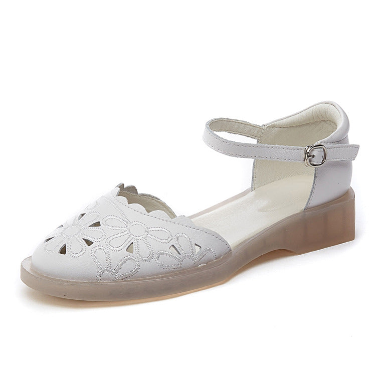 Closed Toe Soft Comfortable Hollow Hole Buckle Outer Wear Sandals