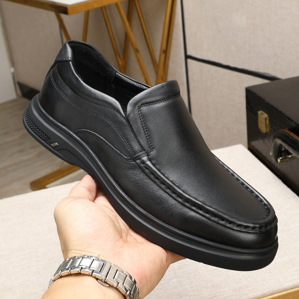 Men's Large Size Spring Slip-on Comfortable Flat Leather Shoes