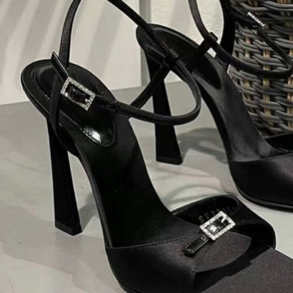 Women's Sexy Temperament High Summer Black Satin Heels