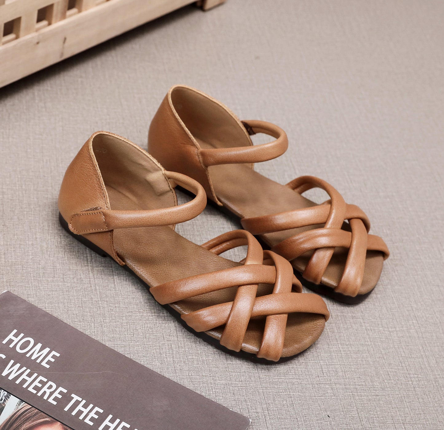 Women's Layer Cowhide Soft Bottom Breathable Hollow Hole Handmade Sandals