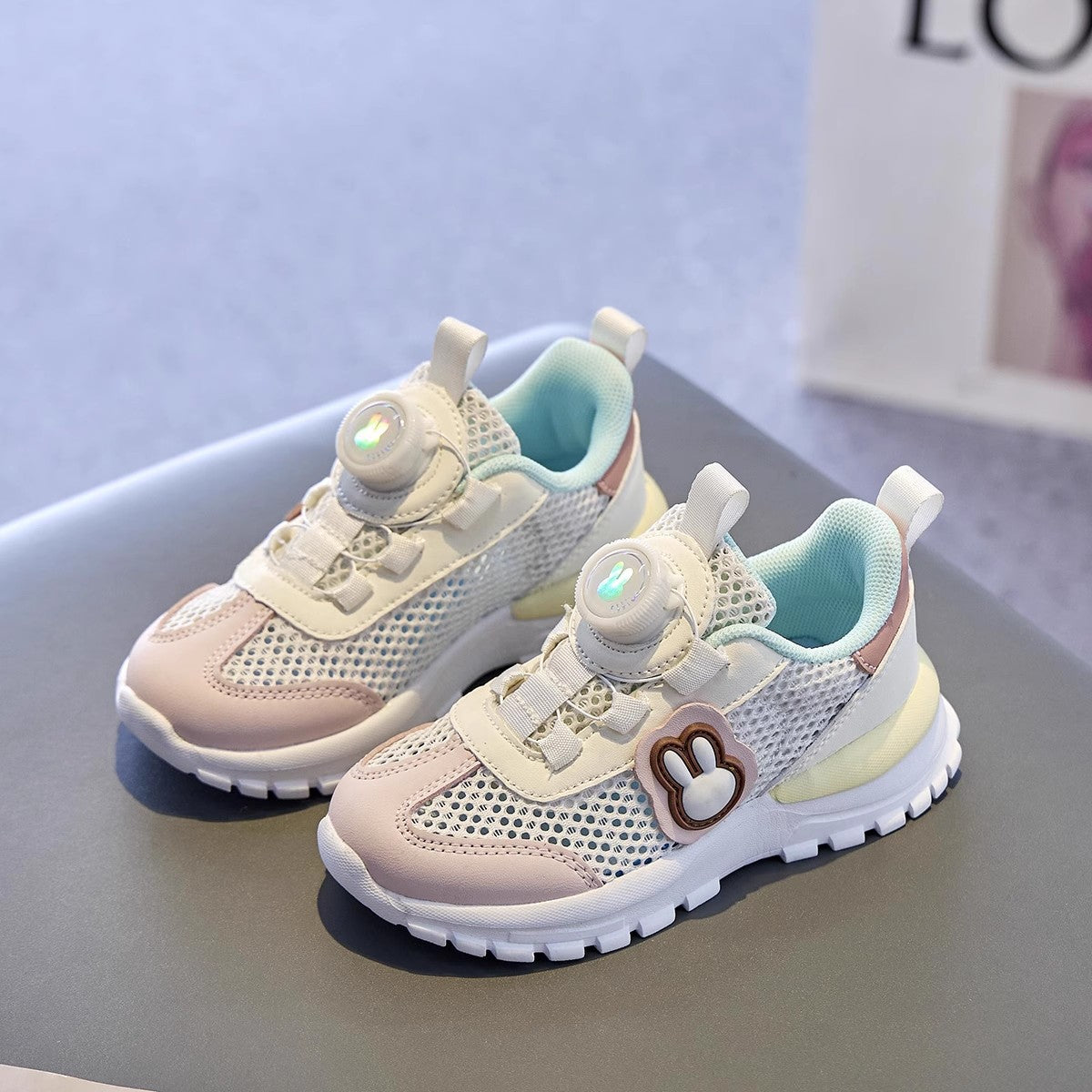 Children's Summer Hollow Mesh Breathable Running Fashionable Kid's Sneakers
