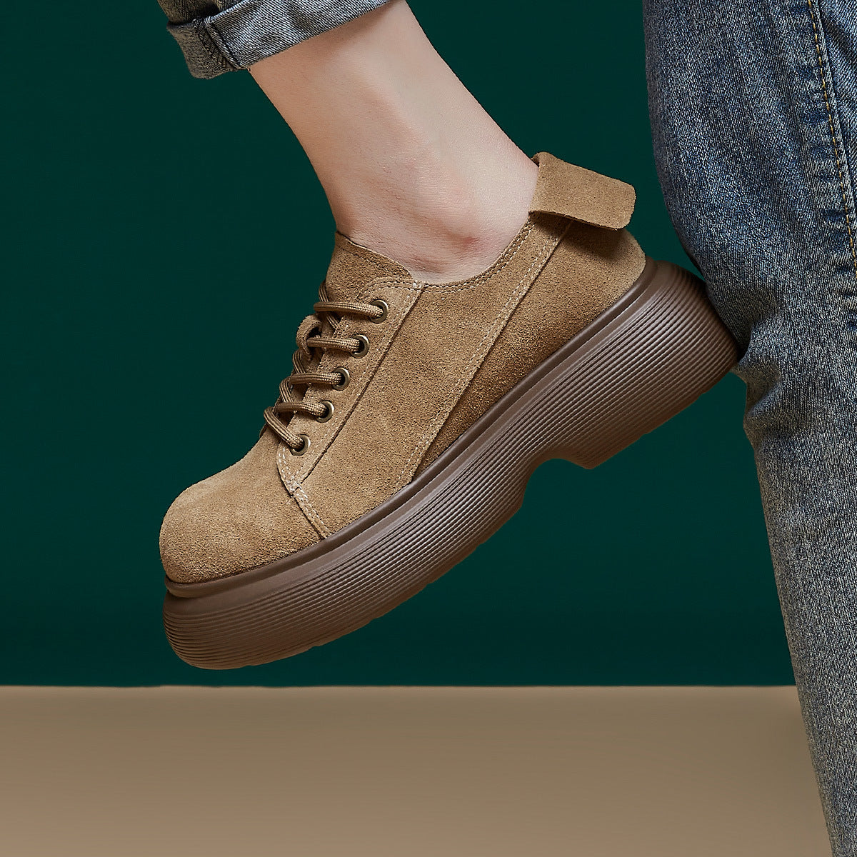 Women's Retro Cow Suede Big Head Platform Autumn Worker Casual Shoes