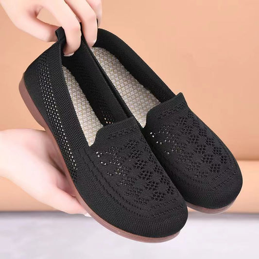 Feet Super Soft Lightweight Grandma Low Top Fly Woven Casual Shoes