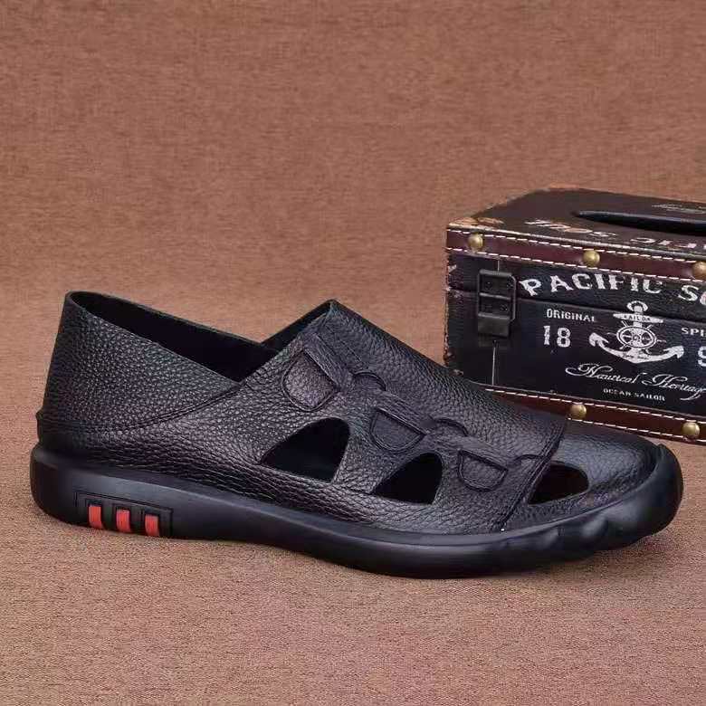 Men's Autumn Genuine Hole Breathable Soft Bottom Top Sandals
