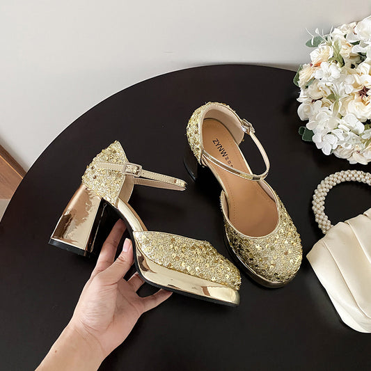 Women's Hollow Buckle Strap Closed Toe Plus Heels
