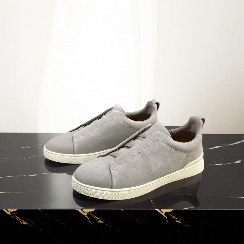 Men's Round Head Black Slip-on Breathable Lightweight Sneakers