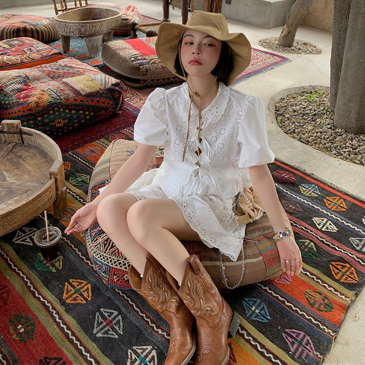 Women's Beautiful Western Cowboy Embroidery V Cut Knight Square Boots