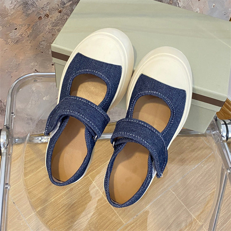 Women's Big Toe Strap Flat Magic Stick Canvas Shoes