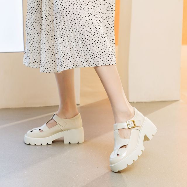 Women's Small Platform Retro Closed Toe British Sandals